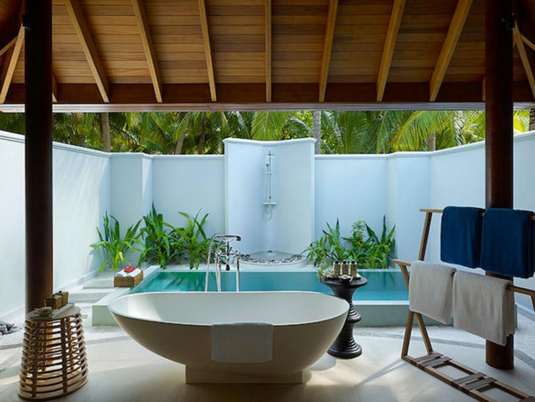 2015-09-dusit_thani_maldives-32