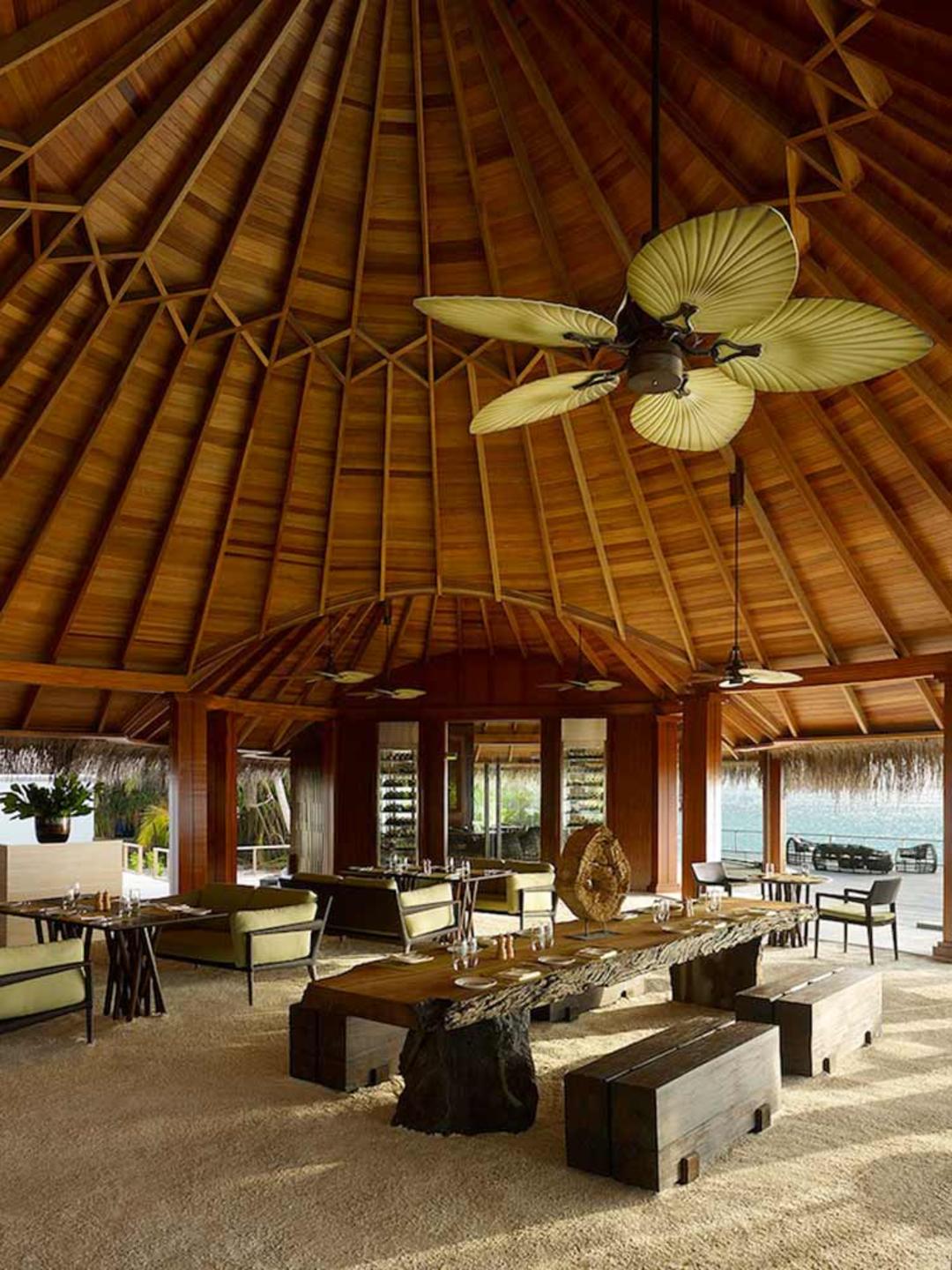 2015-09-dusit_thani_maldives-4