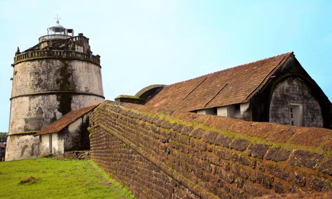 2015-09-fort-aguada-2