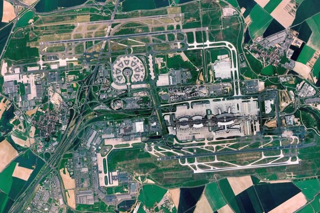 2015-09-france_roissy_cdg_plan_masse_fr