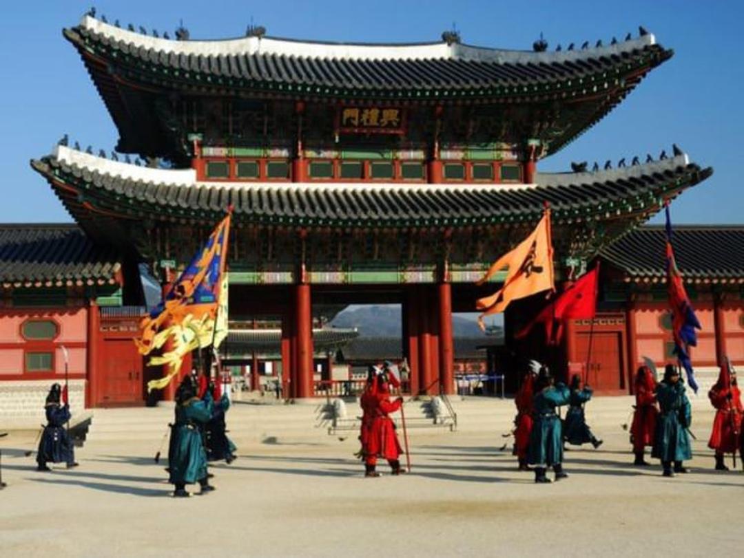2015-09-gyeongbokgung-palace-ceremony_9164_600x450