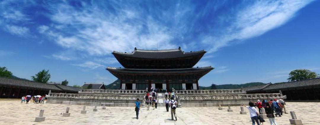 2015-09-gyeongbokgung_palace_by_azimaa