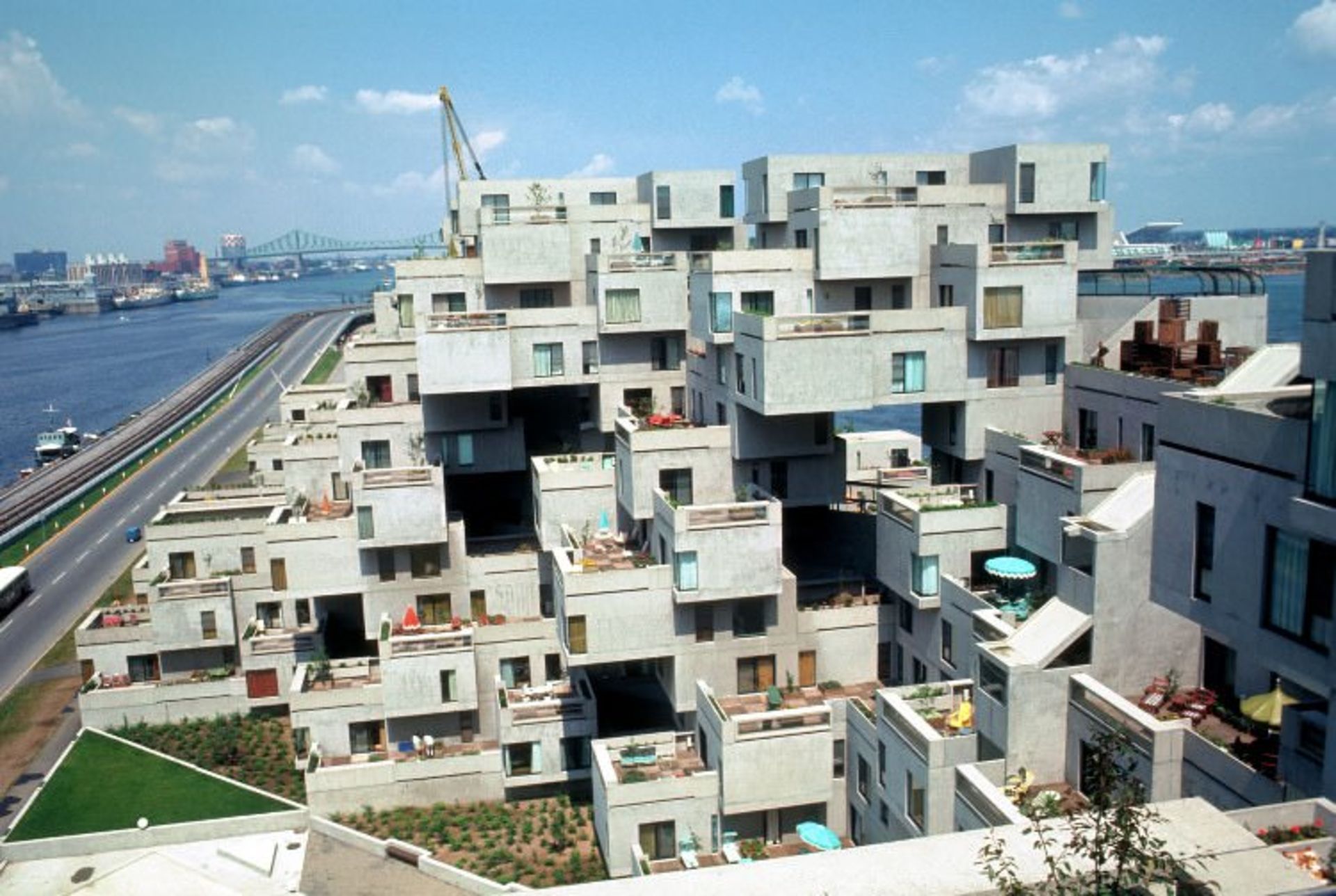 2015-09-habitat67in1967-08