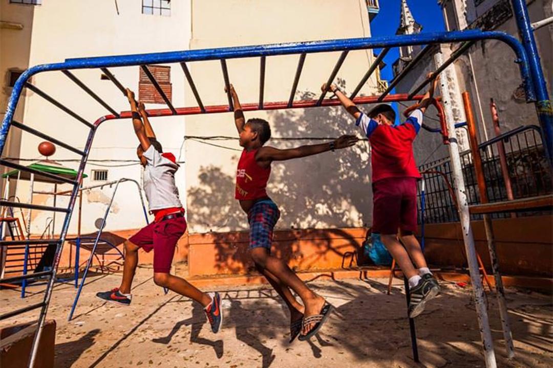 2015-09-havana-cuba-street-life