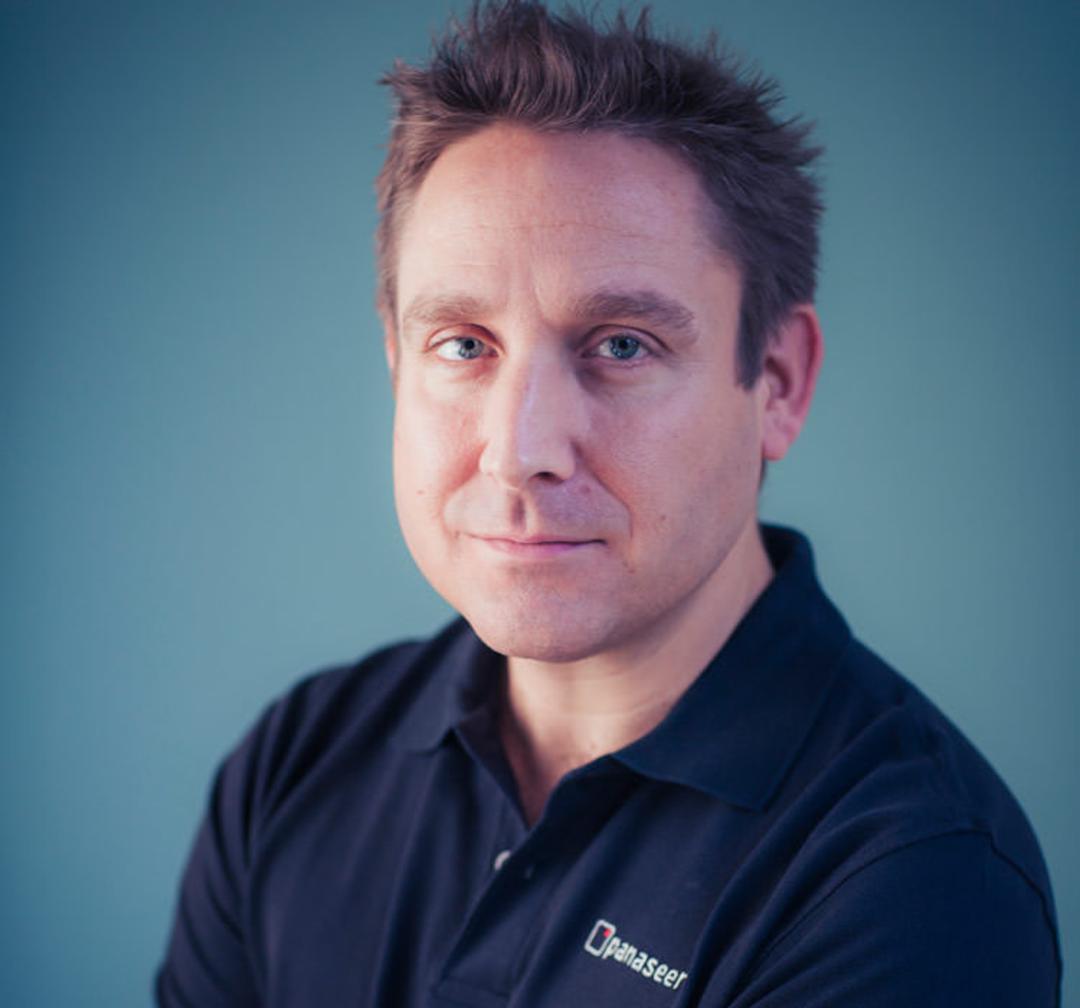 2015-09-headshot