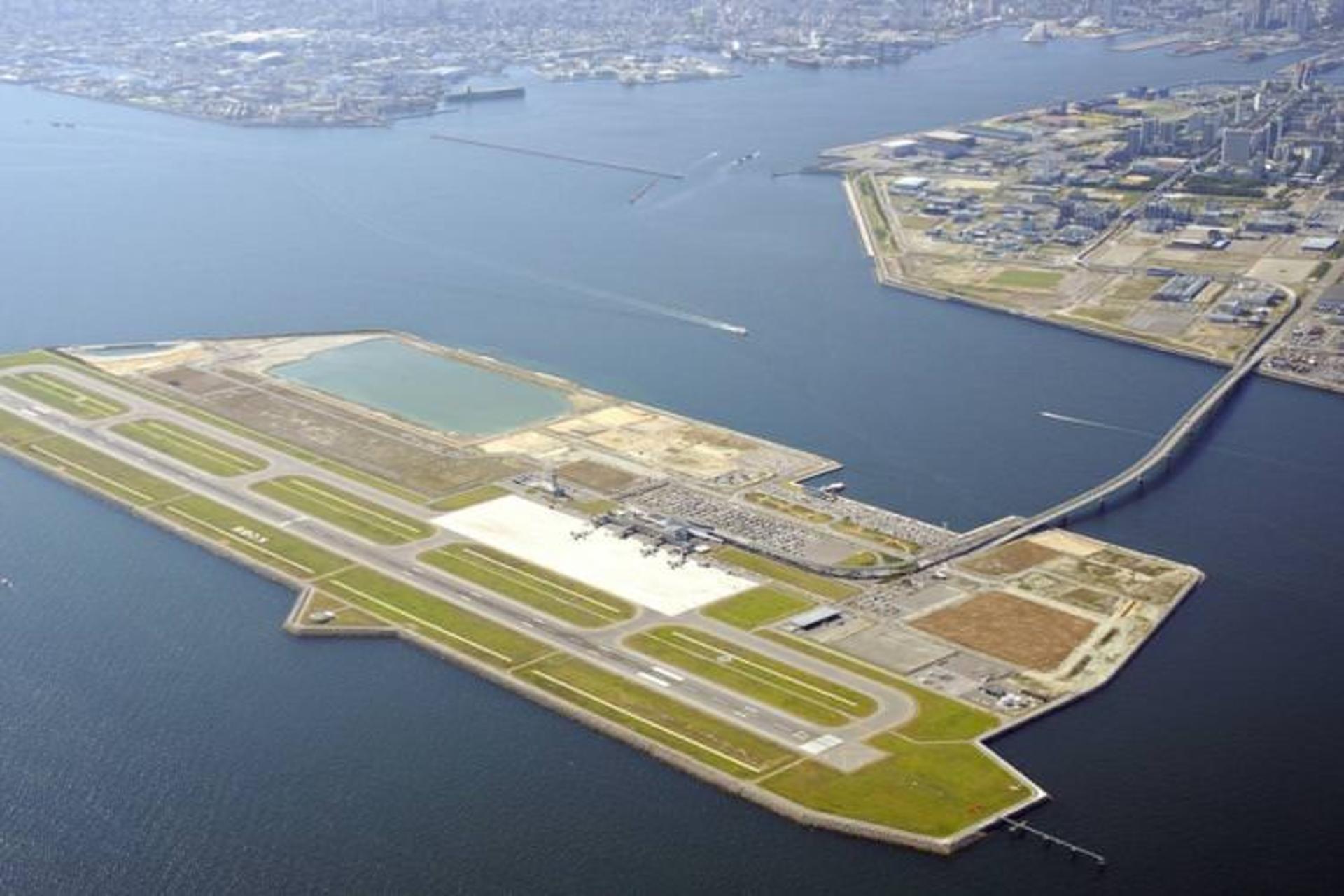 فرودگاه کوبه (Kobe Airport)، ژاپن