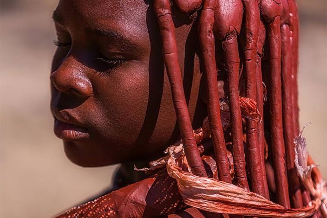 2015-09-namibia-majestic-himba-tribe-