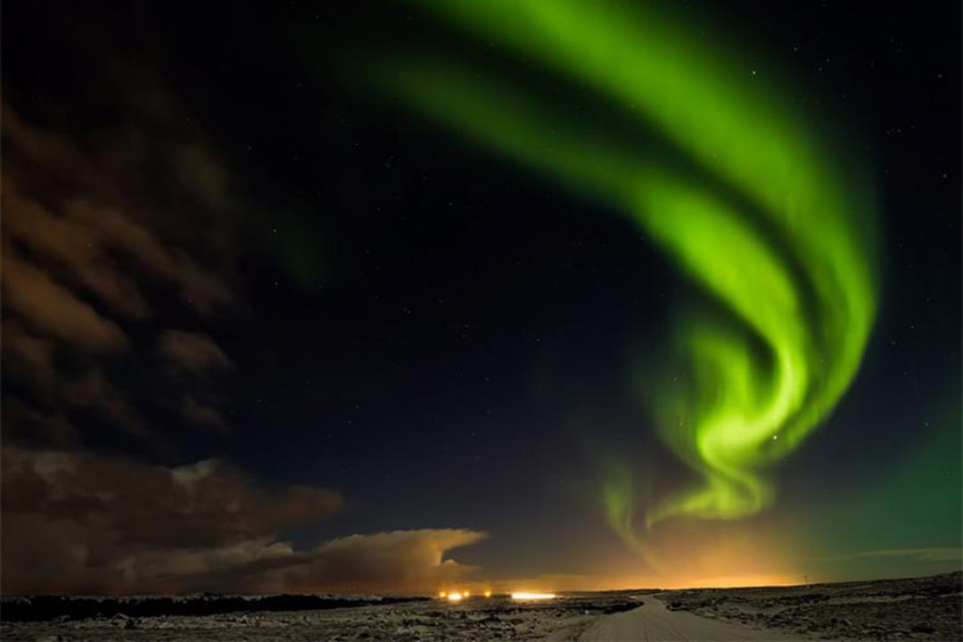2015-09-northern-lights-reykj