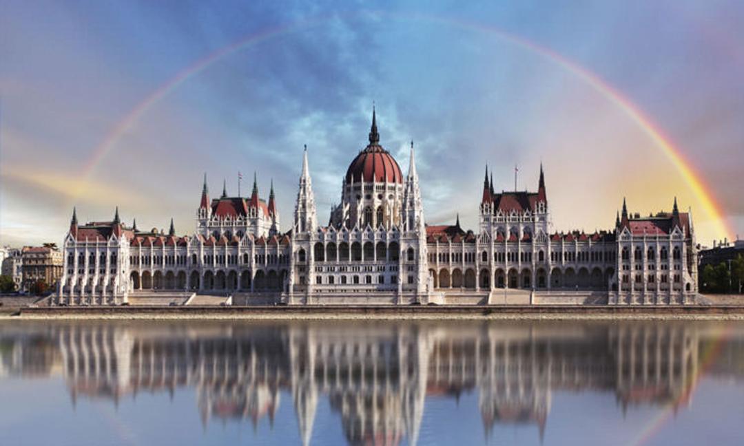 2015-09-parliament-orszaghaz-4