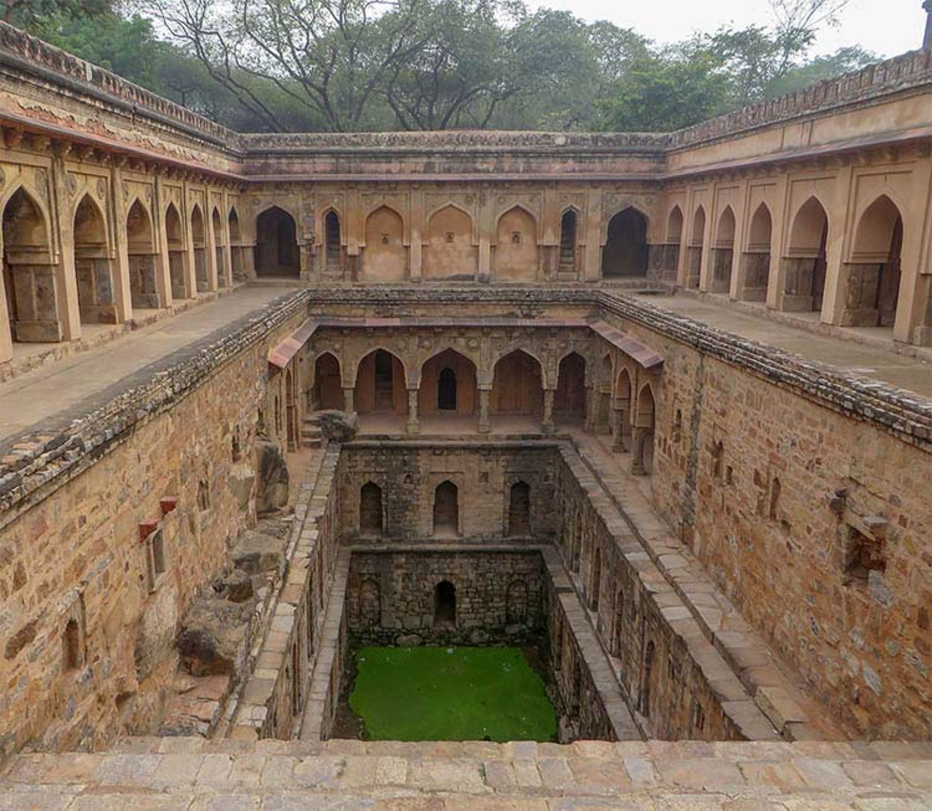 2015-09-stepwell-11