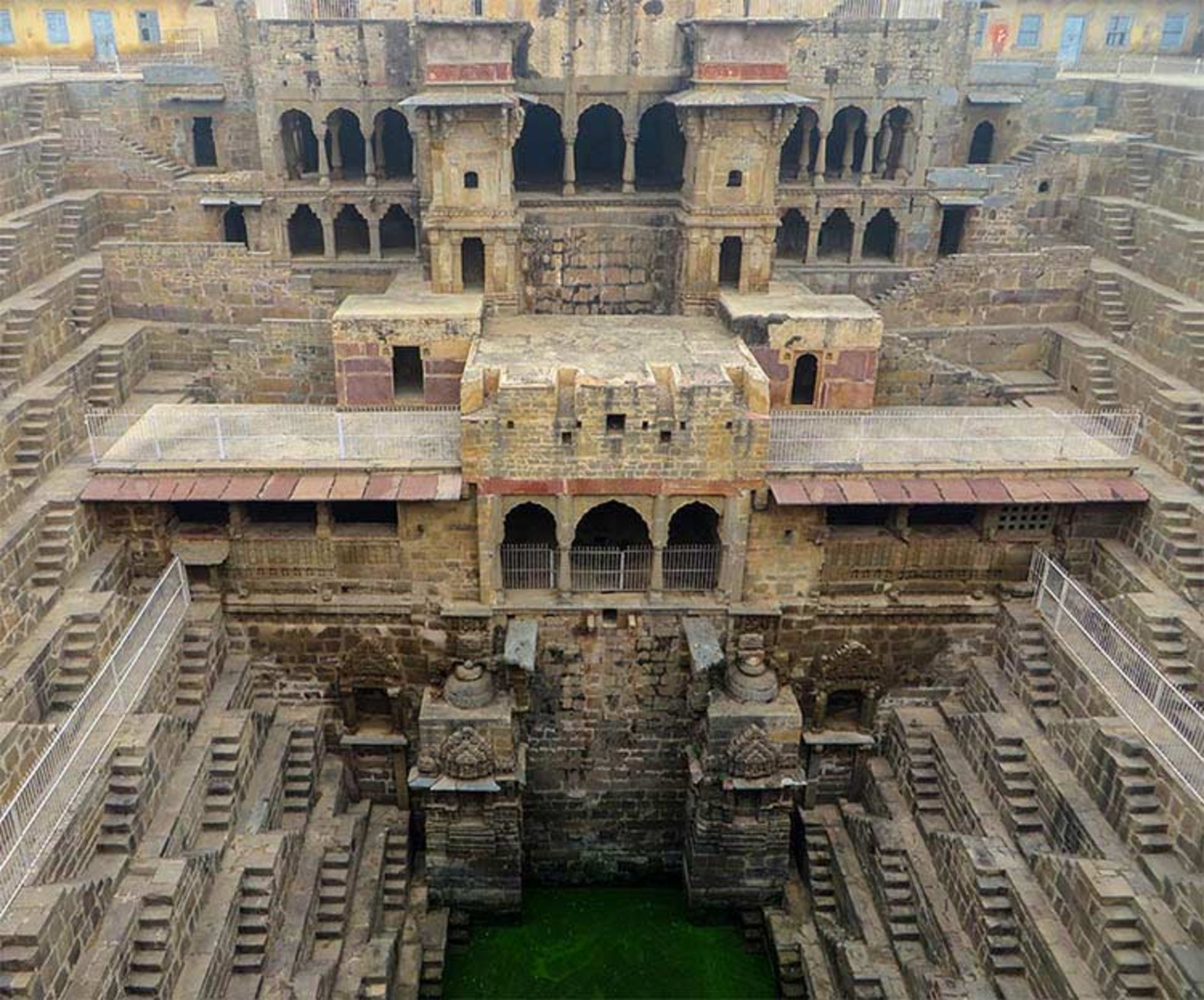 2015-09-stepwell-2