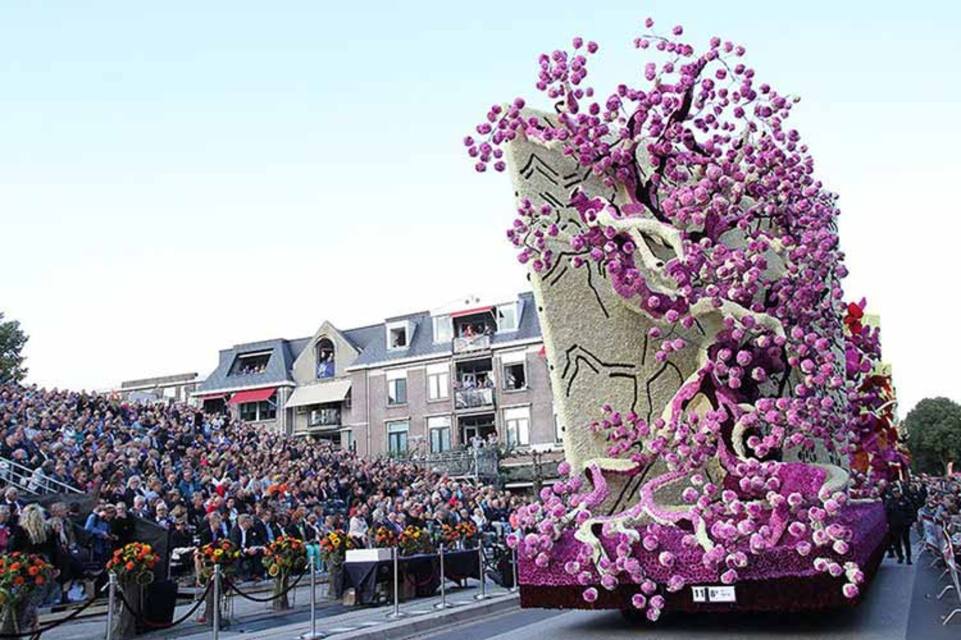 2015-09-van-gogh-parade-10
