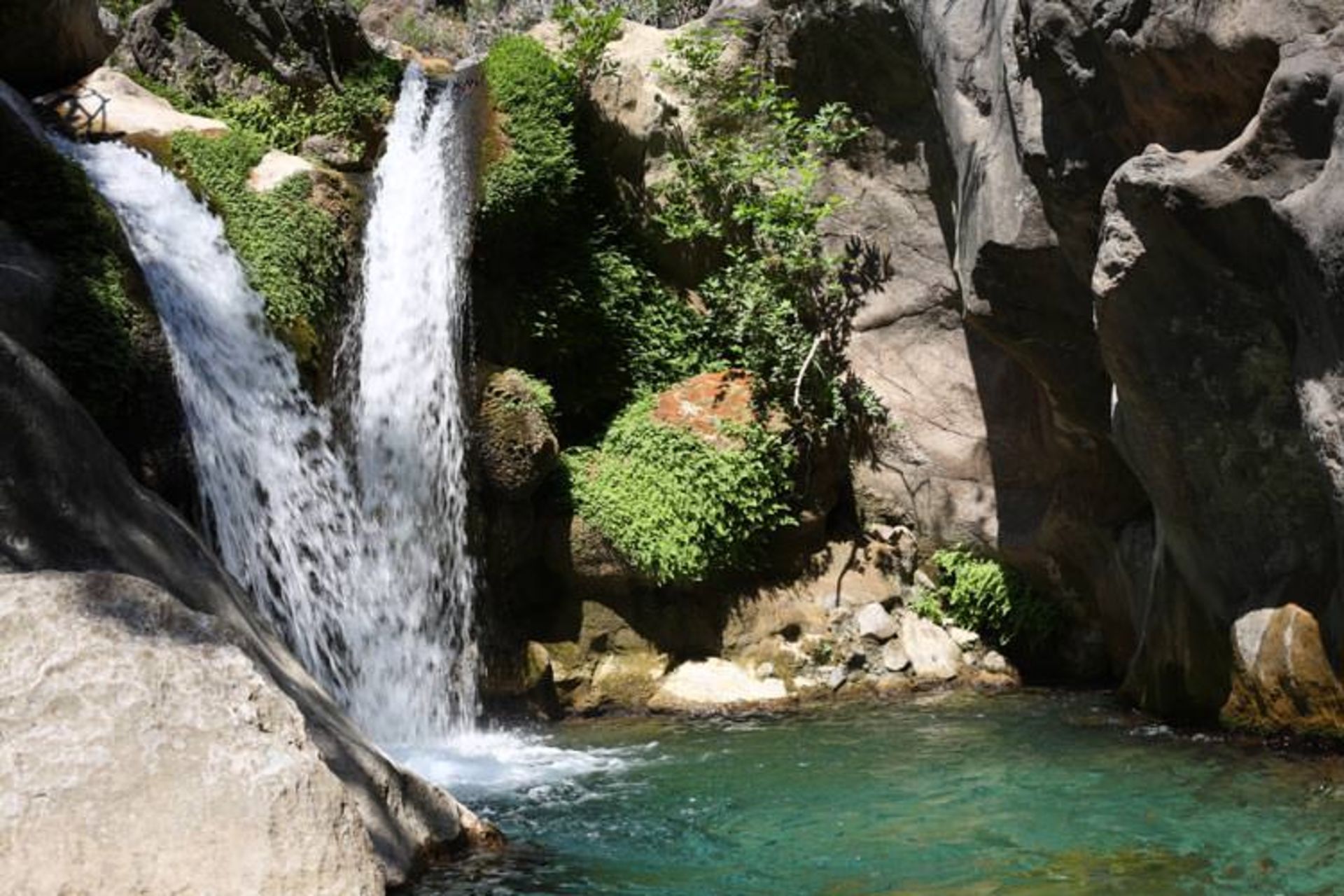 2015-09-waterfall-and-pool-at-sapadere-canyon-alanya-turkey