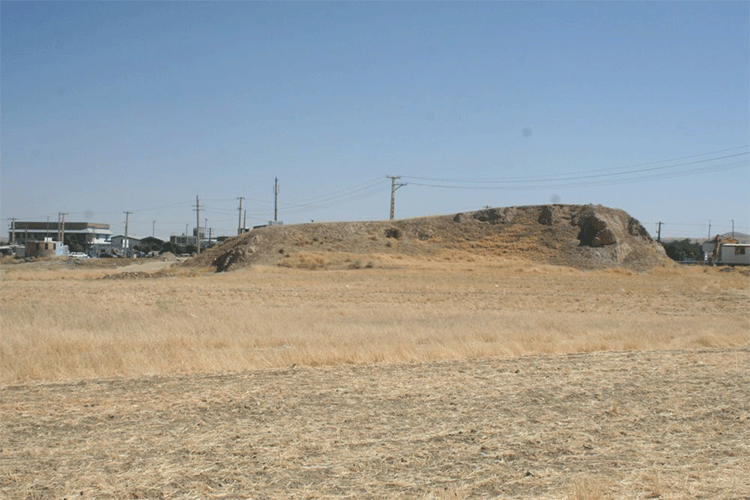 2015-09-تپه-باستانی-گچساران