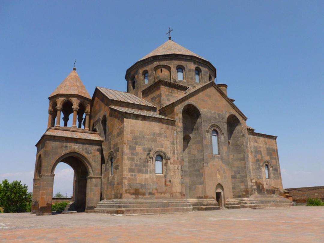 کلیسای سنت هِریپسیمه