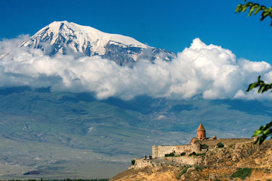 صومعه‌ی خور ویراپ