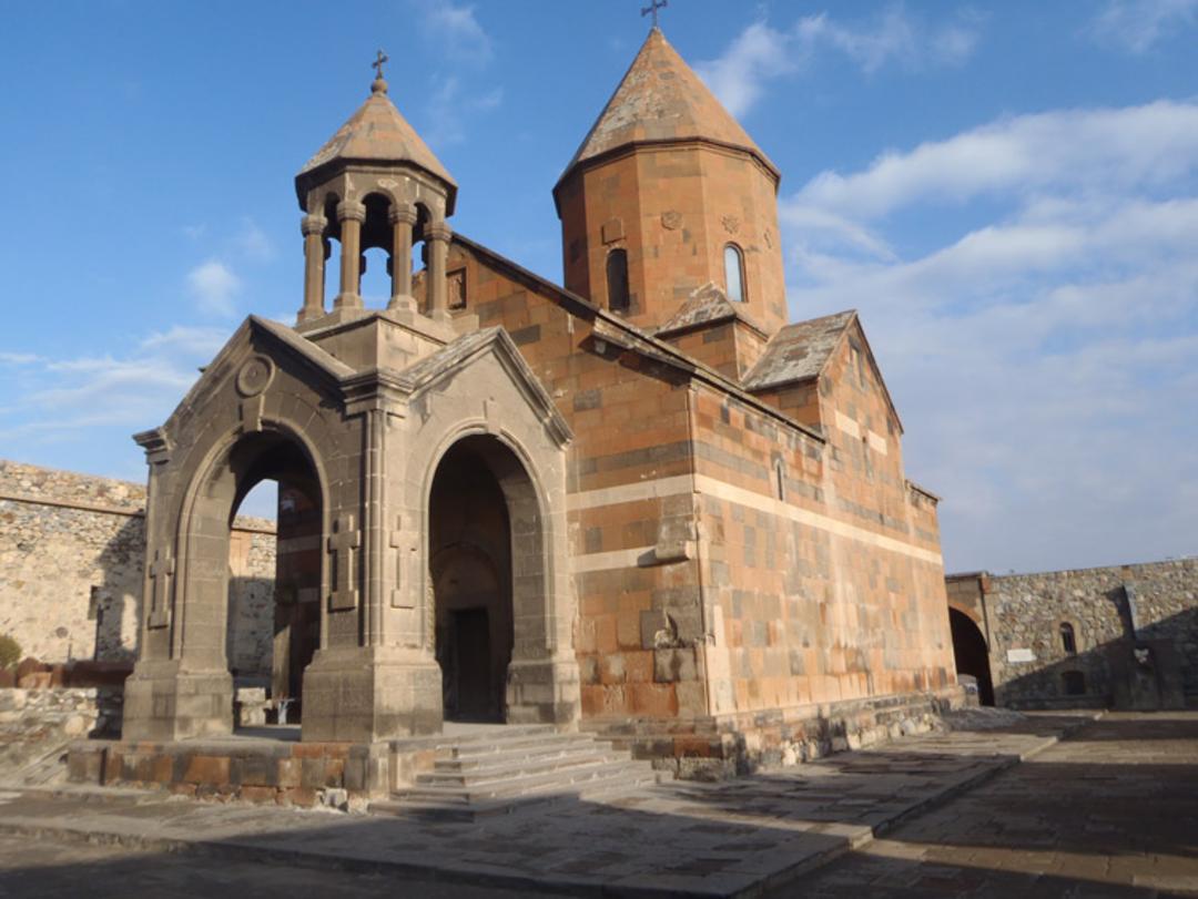 صومعه‌ی خور ویراپ 1