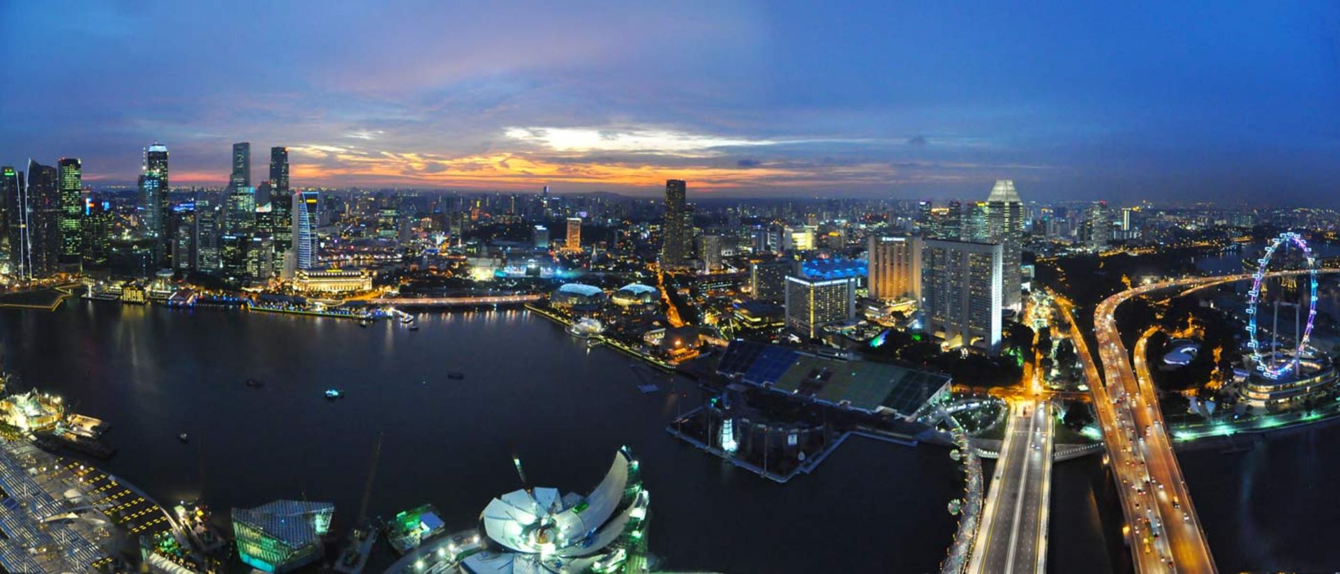 2015-10-1_singapore_skyline
