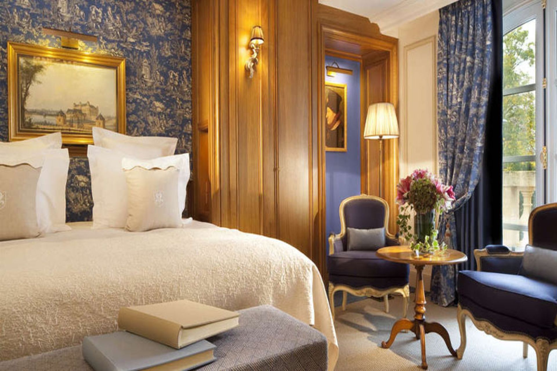 2015-10-496849_986_485_fsimage_1_auberge_du_jeu_de_paume_chambre_03_40_bd