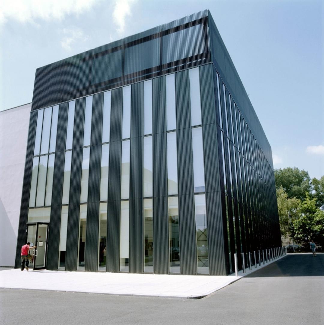 2015-10-687eb00-kingston-university-852f7d6-10