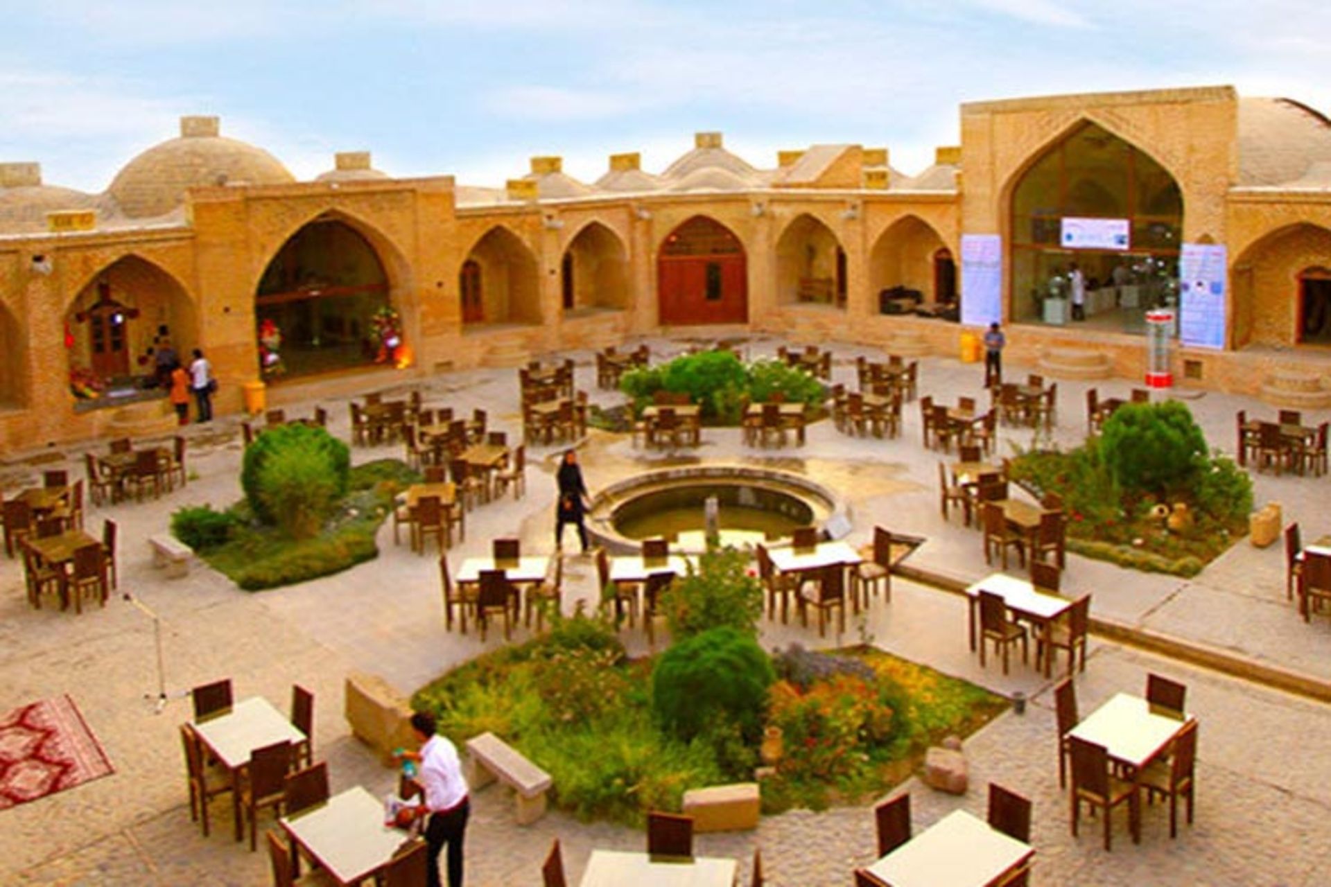 حمام و کاروانسرای شاه عباسی