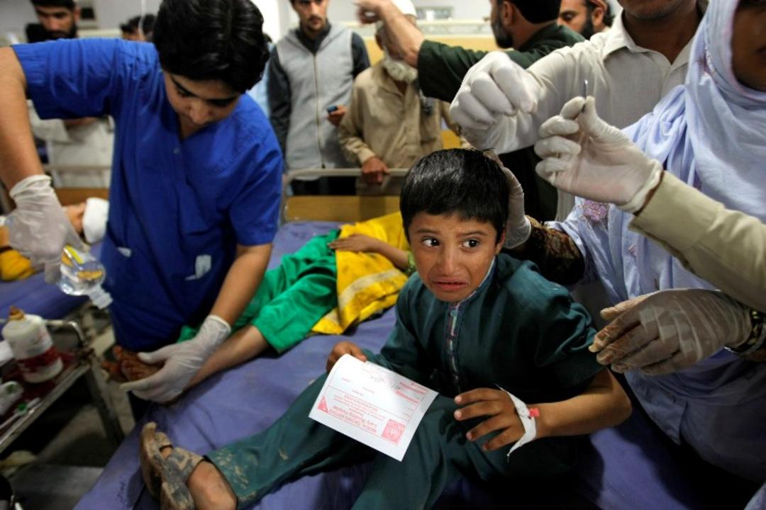 2015-10-aptopix-pakistan-eart_gilm