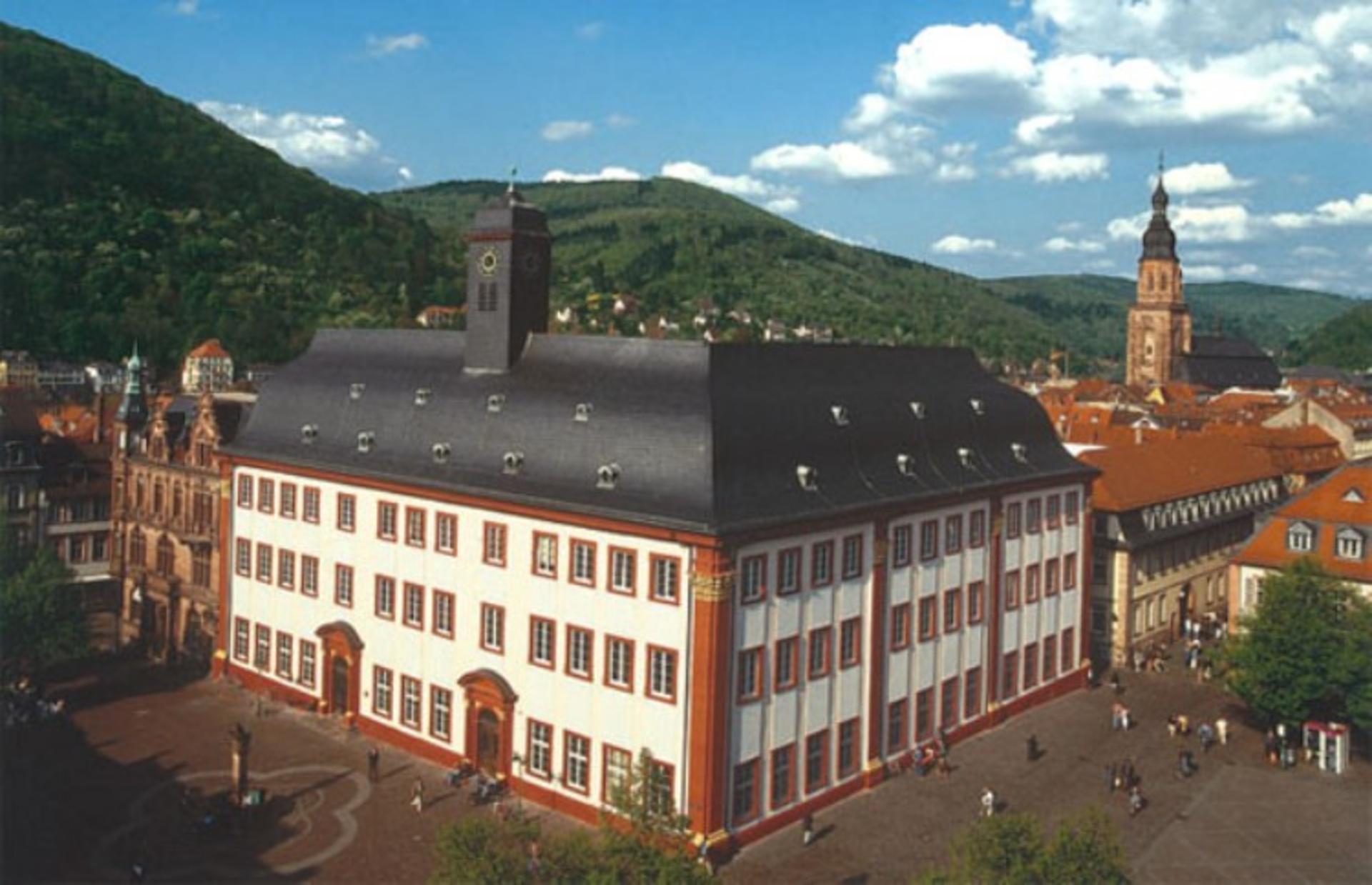 2015-10-bg_alteuni