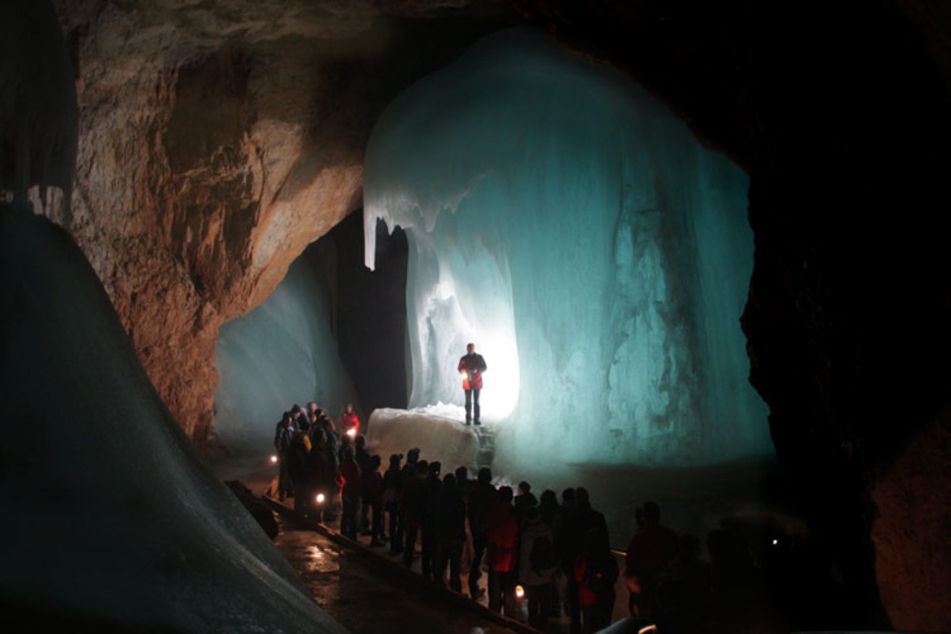 2015-10-eisriesenwelt-austria1