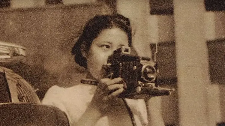 2015-10-first-woman-photographer-japan-tsuneko-sasamoto-912