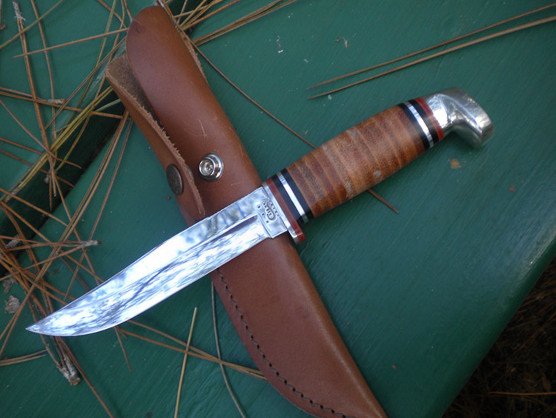 Fixed-Blade-Knives