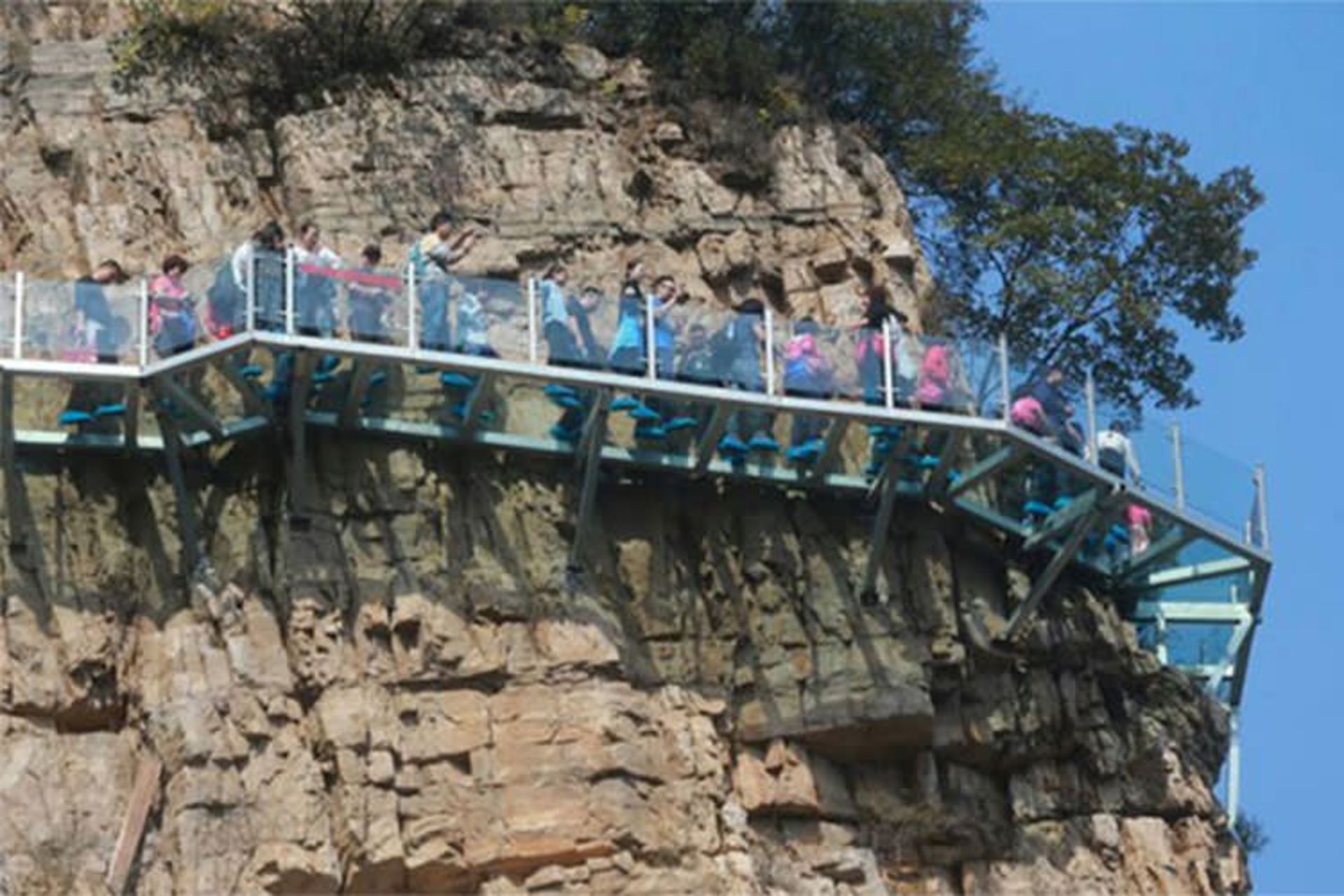 2015-10-glass-bridge11
