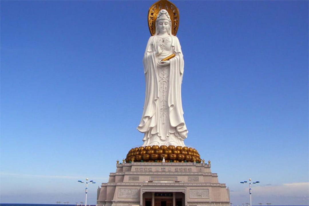 مجسمه گوان یین