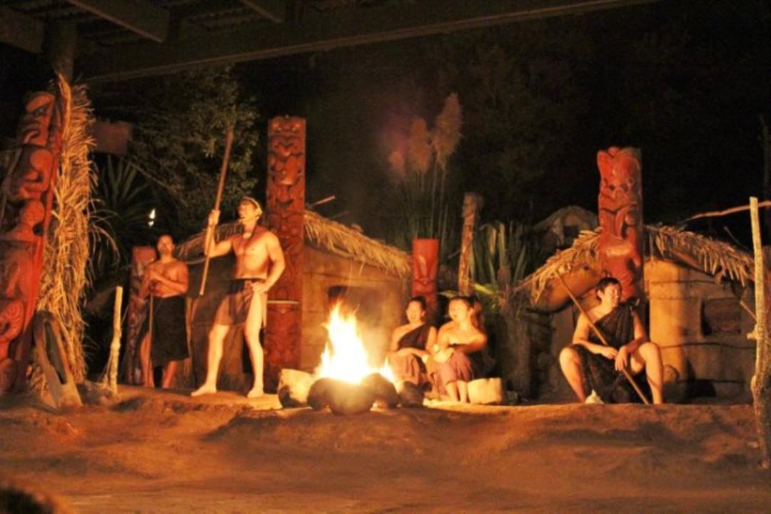 2015-10-large_mitai_maori_village__5_
