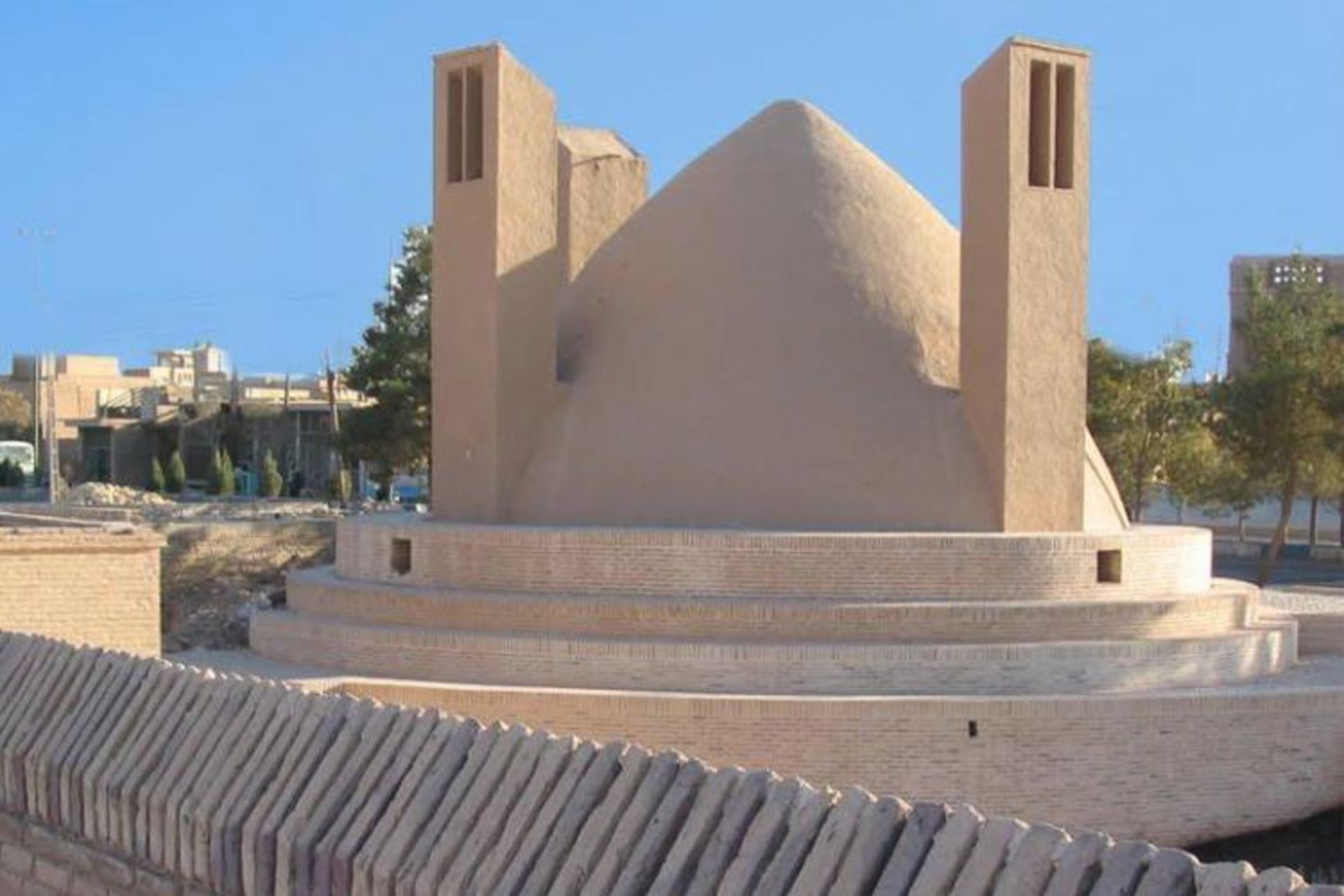 2015-10-meybod