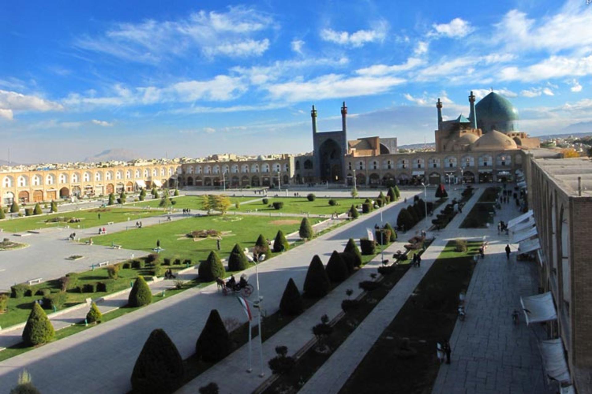 2015-10-meydan-nagsh-jahan-esfahan