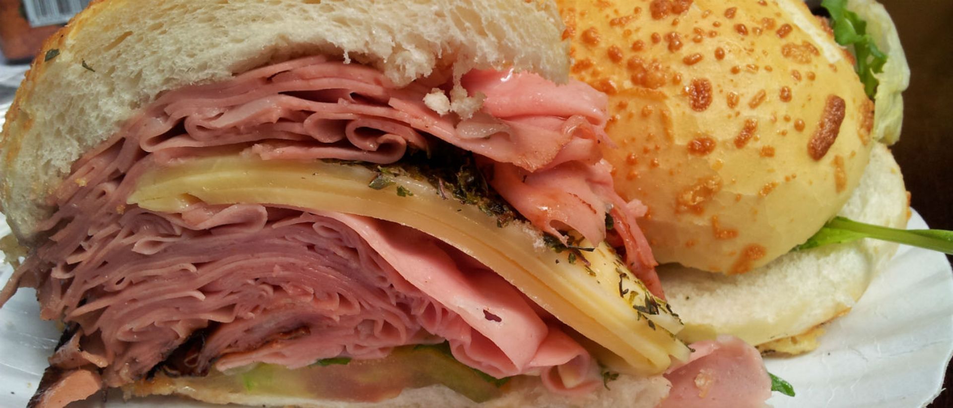 2015-10-mortadella-sanduiche