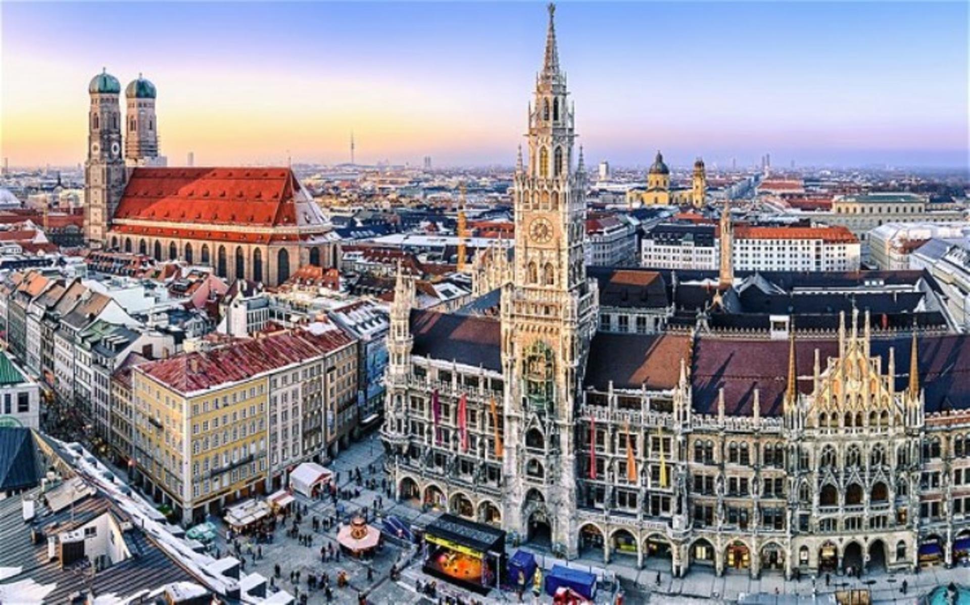 2015-10-munich-new-year_2714247b