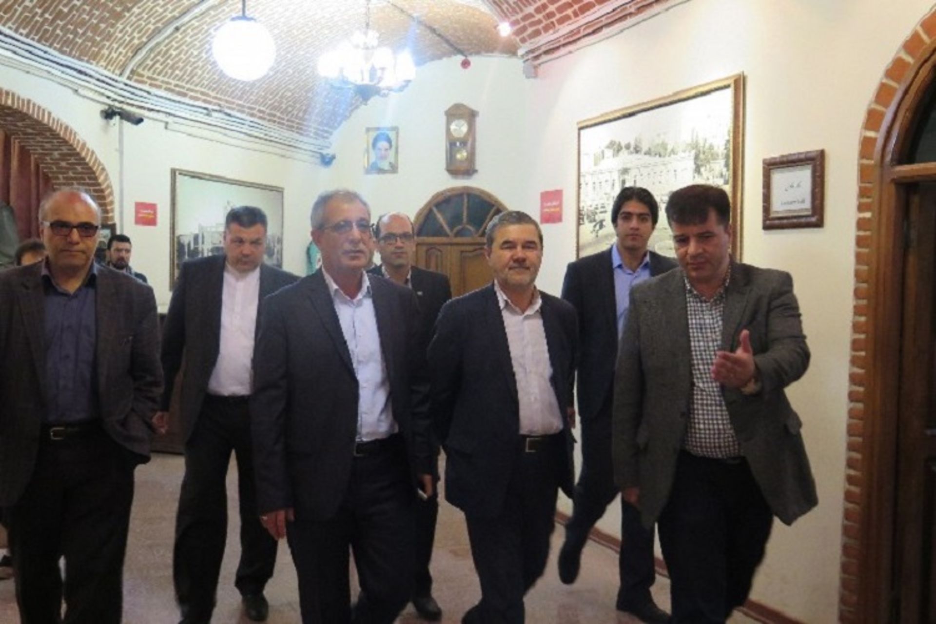 2015-10-shoe-museum-in-tabriz12