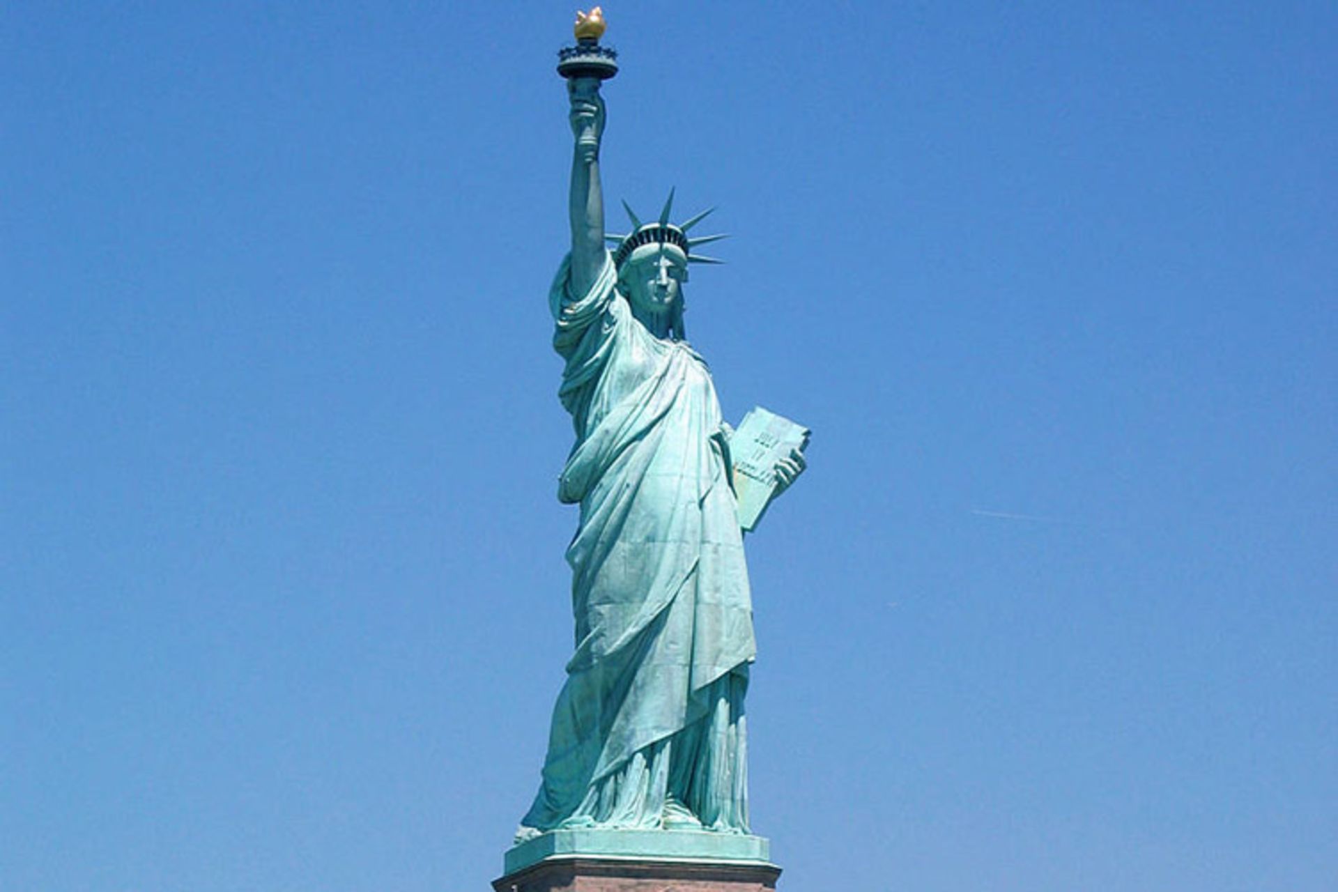 2015-10-statue-of-liberty-2