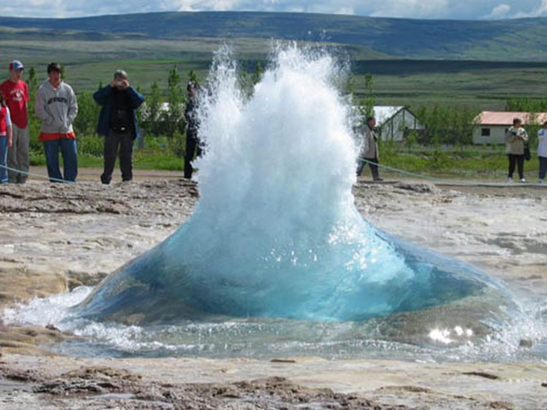 آبفشان strokkur