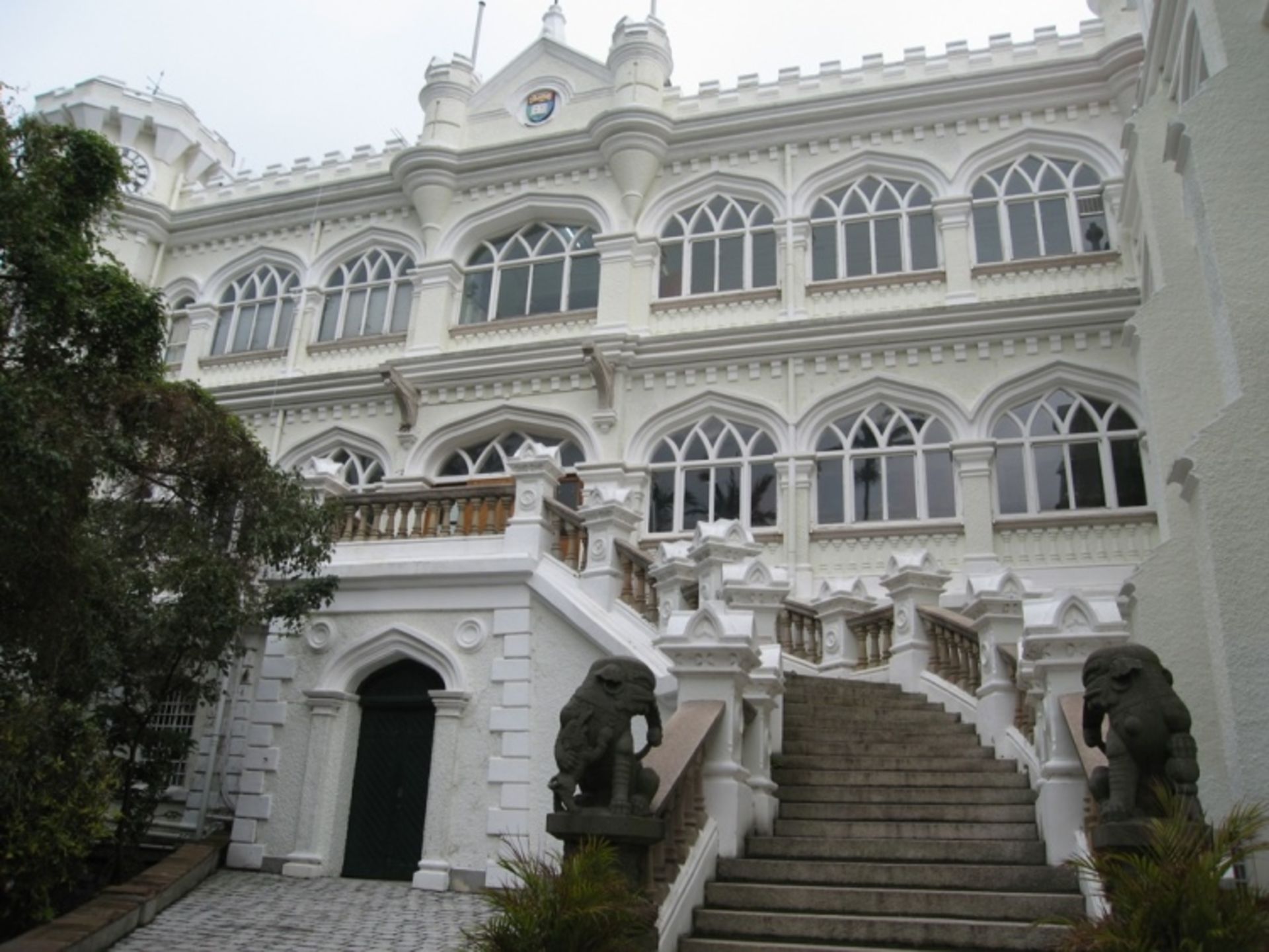 2015-10-university_hall_university_of_hong_kong_exterior