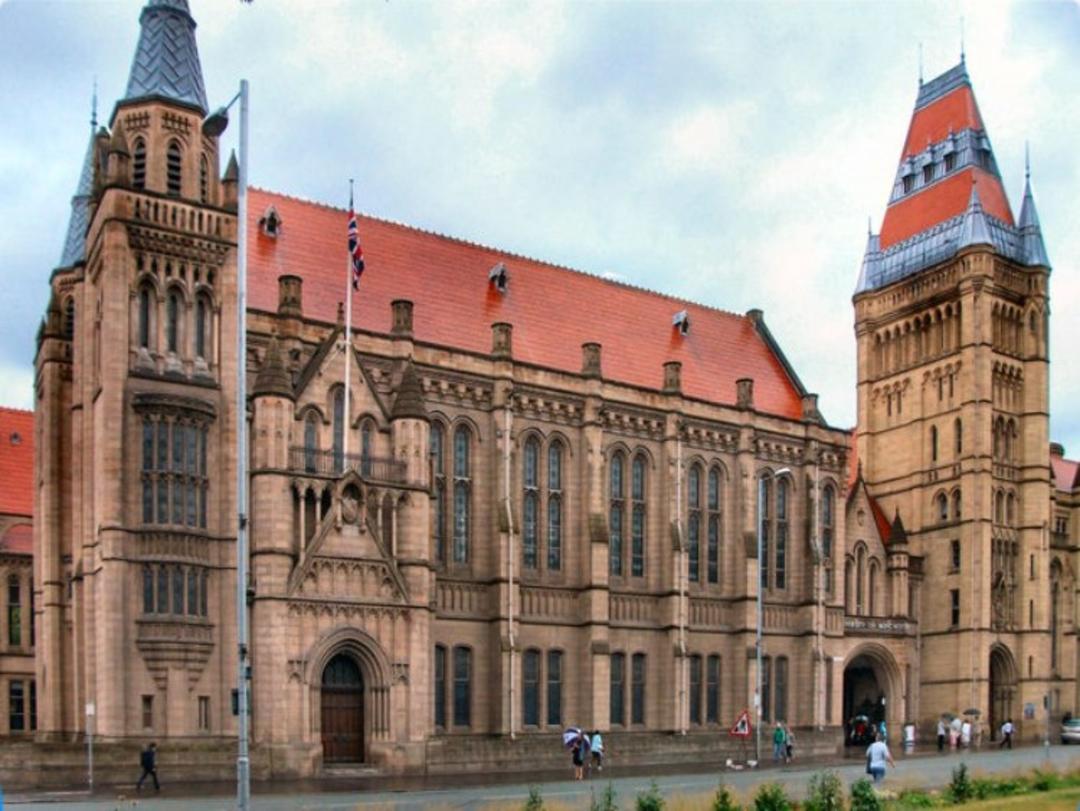 2015-10-universtity_of_manchester_whitworth_hall