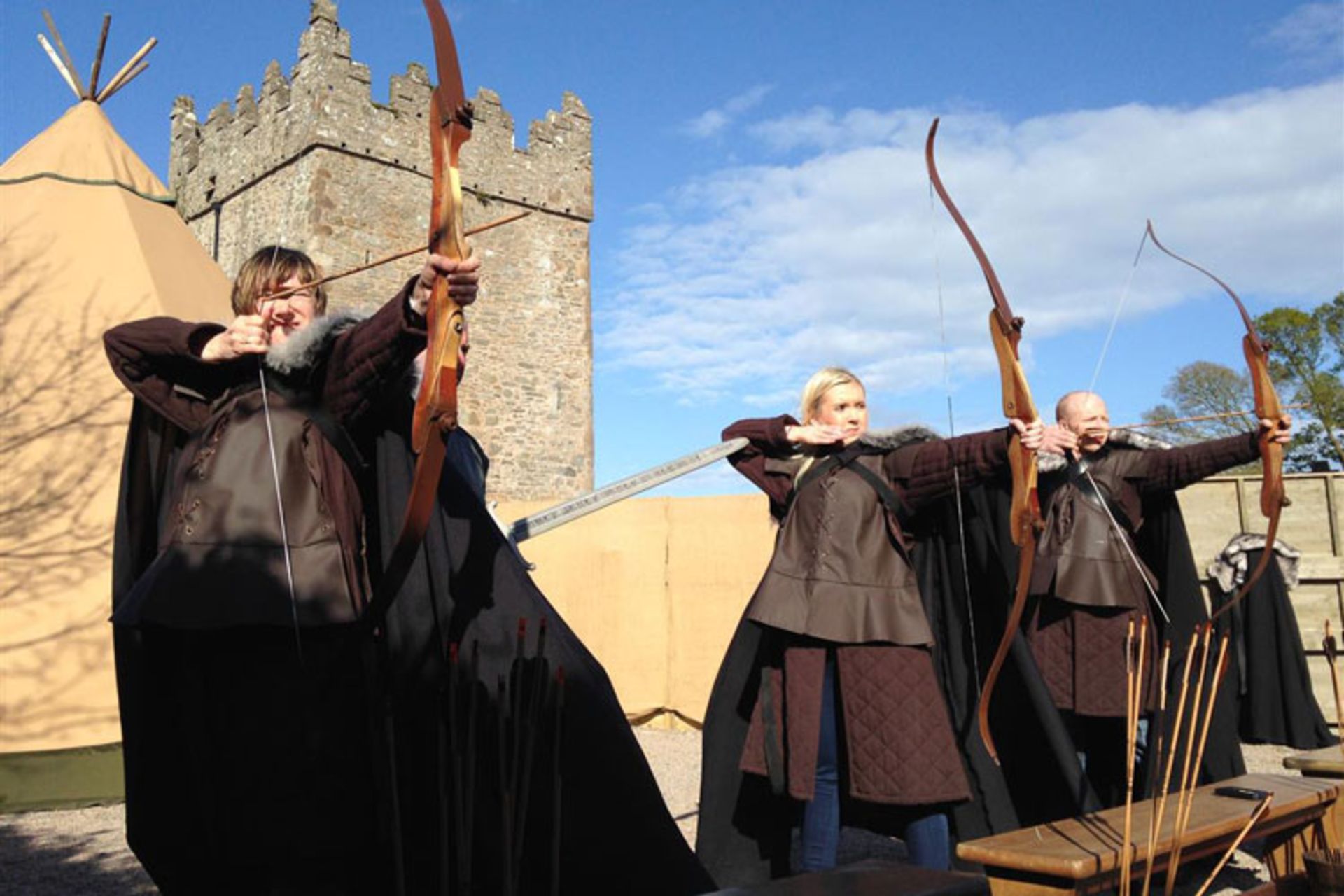 2015-10-winterfell-archery-experience