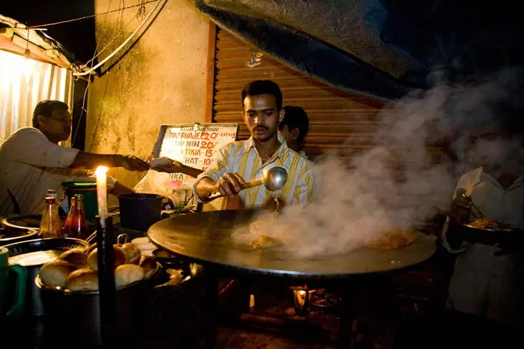 2015-11-04life-india-streetfood