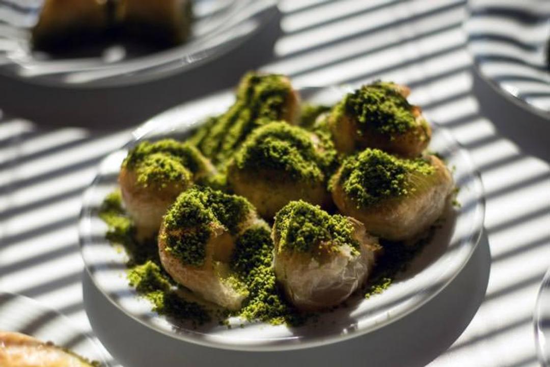 2015-11-@danielkrieger-baklava-940x1412