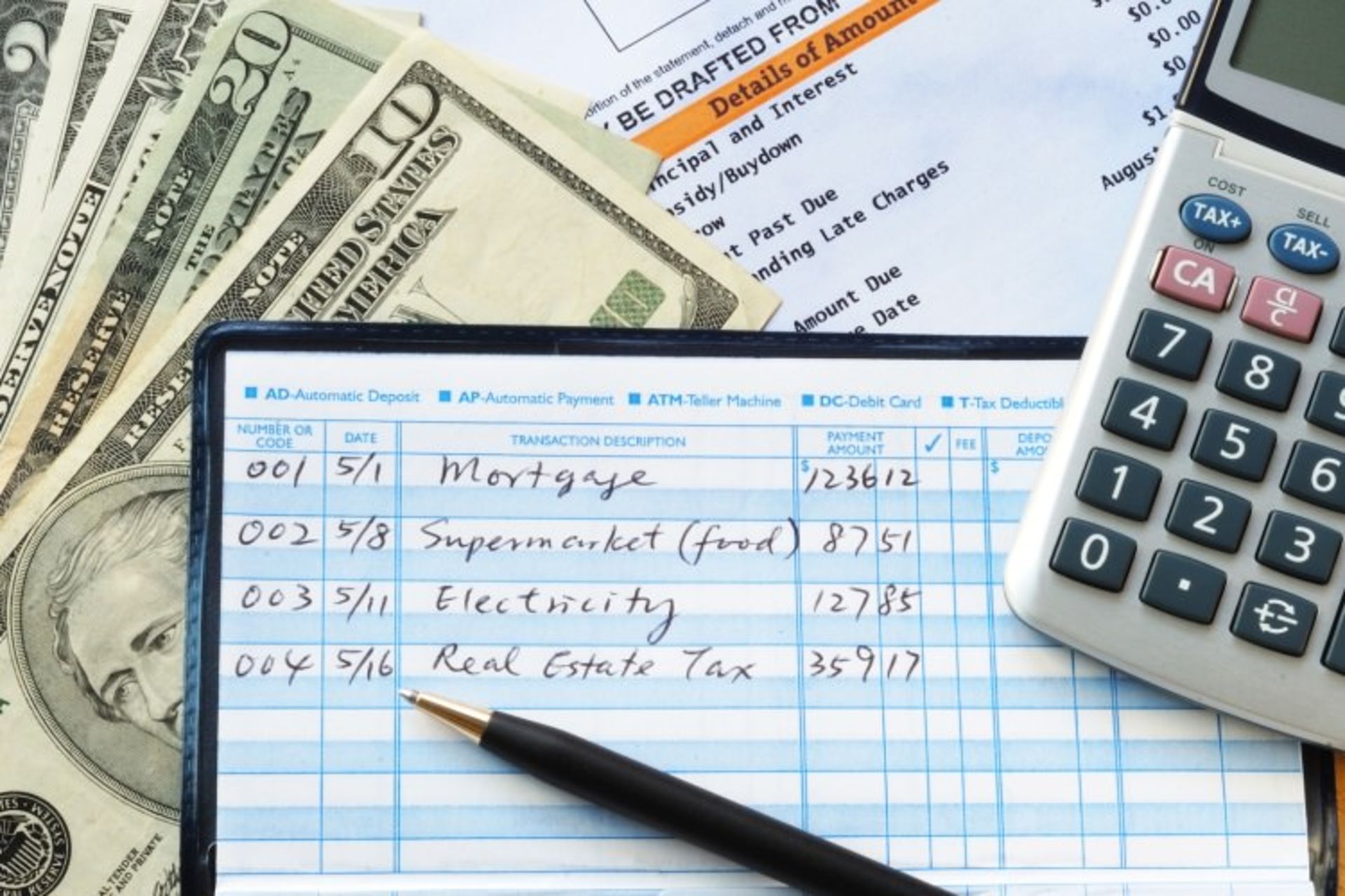 2015-11-advice_on_choosing_a_bank_for_your_checking_and_savings_account