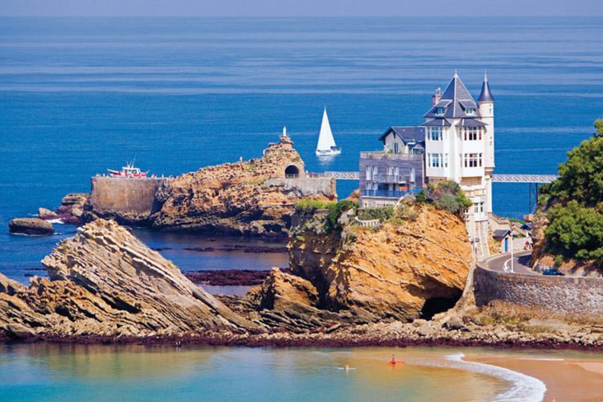 2015-11-biarritz_main_o