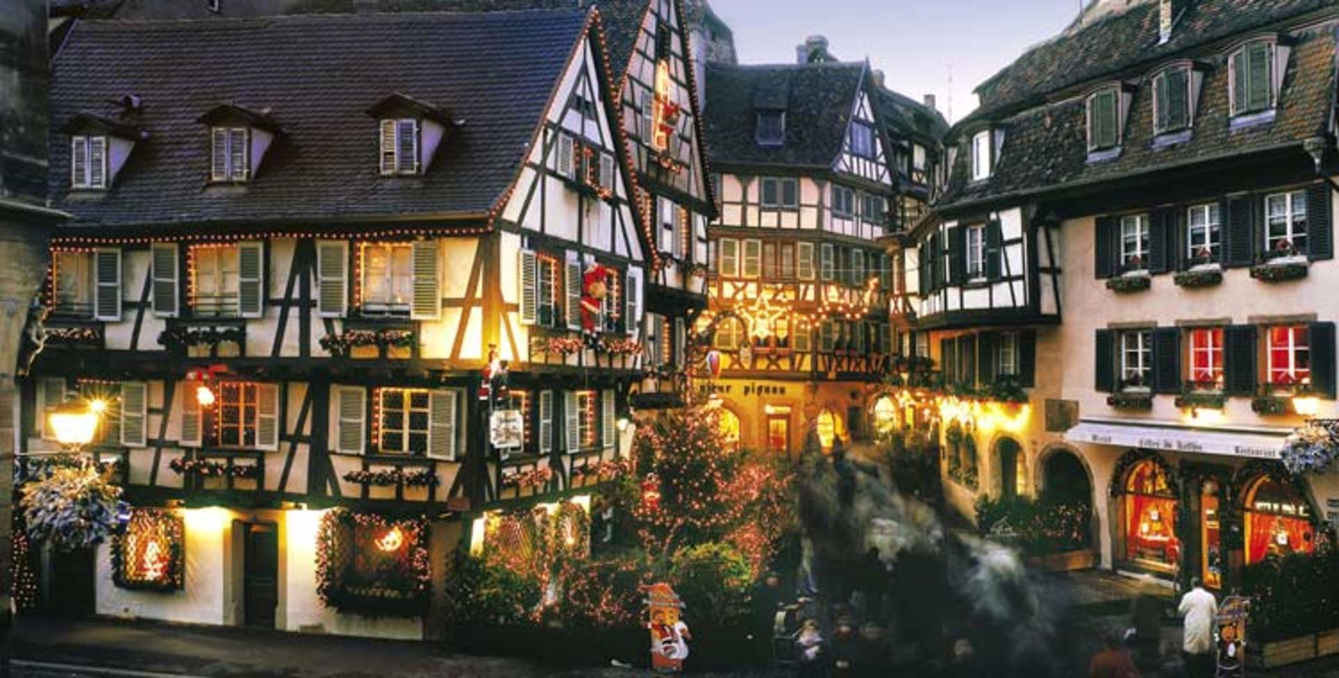 2015-11-colmar-alsace-region-france-41
