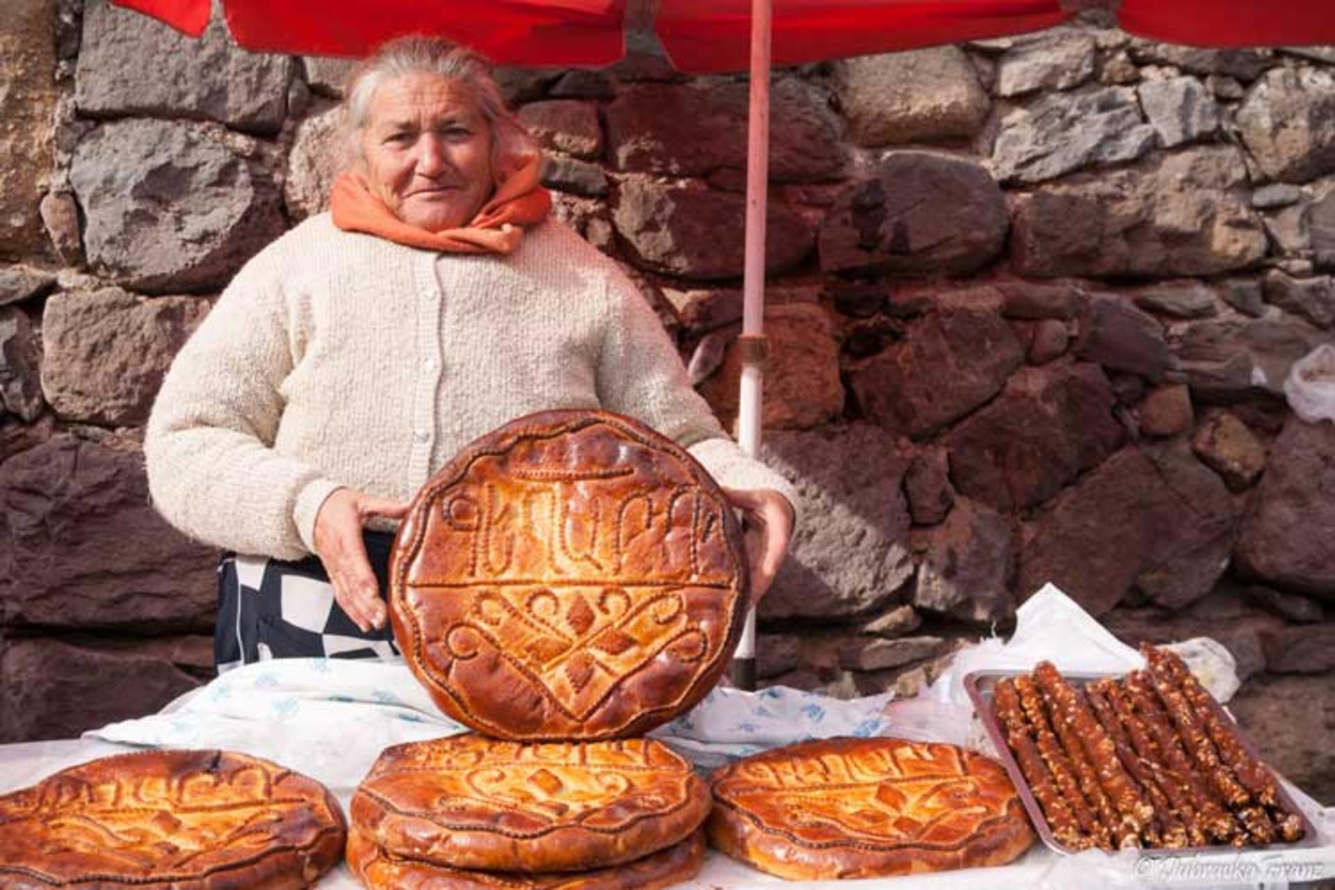 تزئین نام با نوشته در ارمنستان