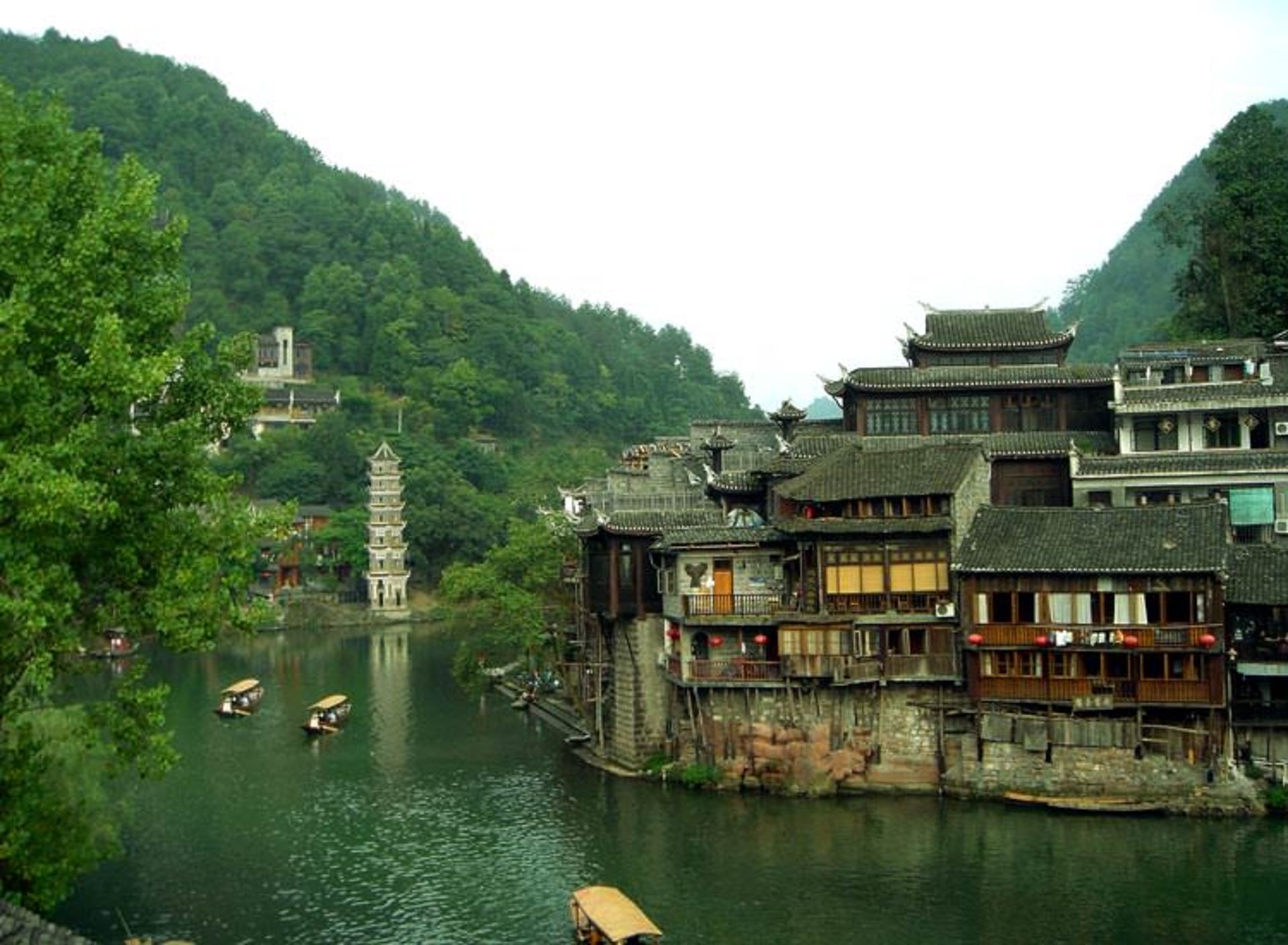 2015-11-fenghuang-phoenix-ancient-town-hunan-province-china-41
